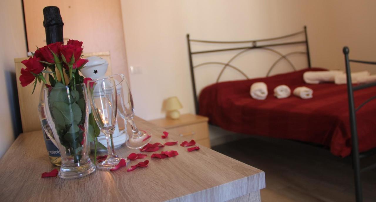 B&B Poggio Di Balestrino ภายนอก รูปภาพ